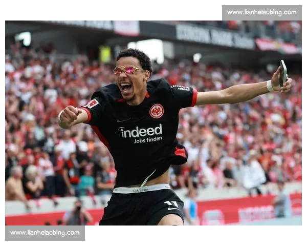 罗马诺确认罗伯逊未来未定，利物浦转会谈判暂缓